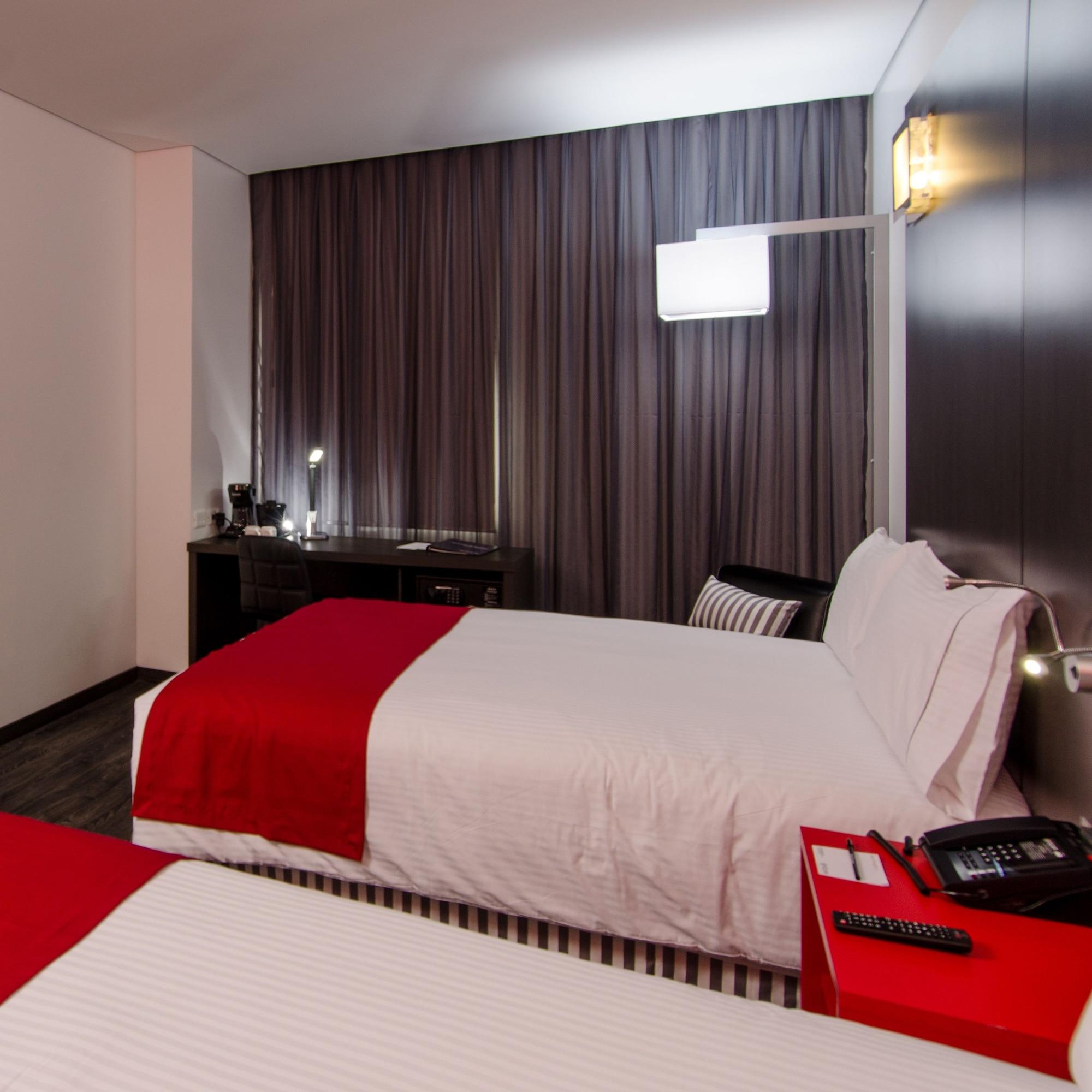 Ramada Encore By Wyndham Guadalajara Sur Palomar Exterior photo